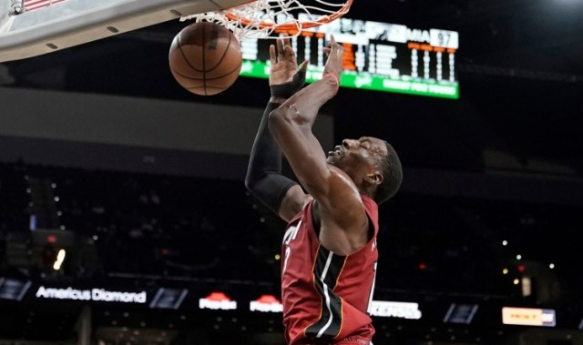 Yabo-路威：当阿德巴约距离历史如此之近时当然会全力以赴 这无可厚非