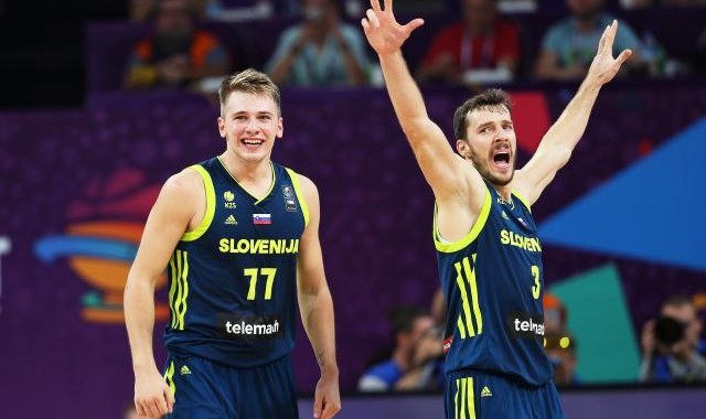 官方网站-德拉季奇买断又遭辟谣 转会市场独行侠举步维艰