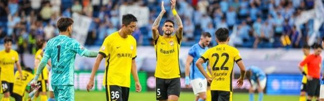 严益唯：中超掀起读秒狂潮 争冠拼人保级拼命